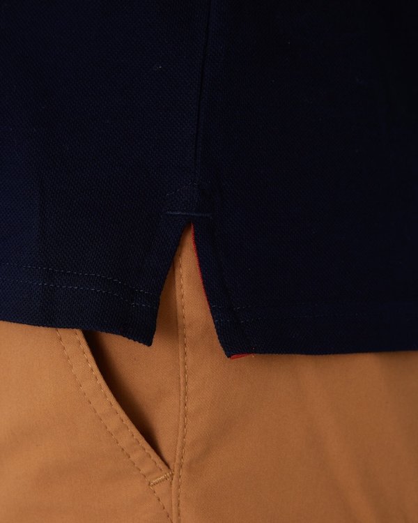Polo modern fit manches courtes bandes épaules en coton bleu