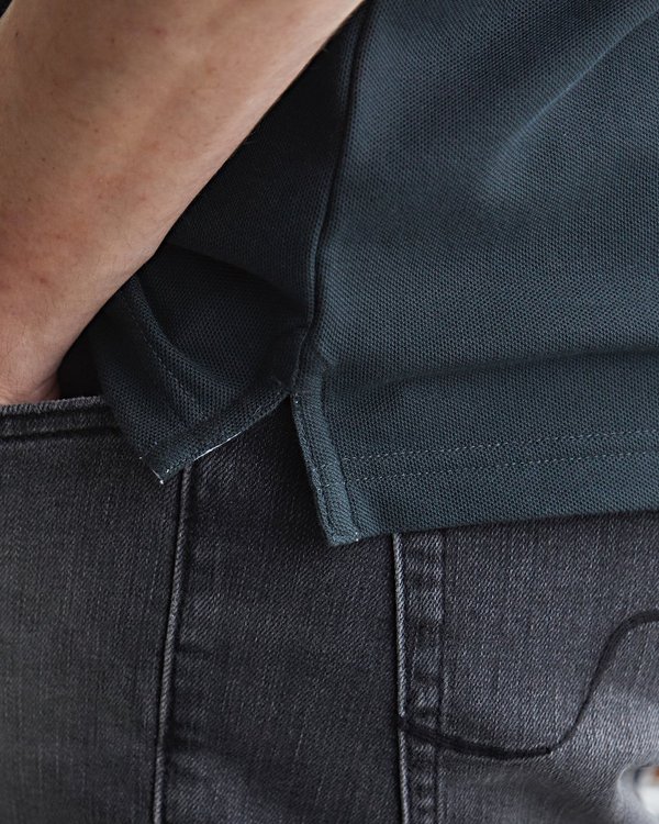Polo piqué droit manches courtes uni gris Polo piqué droit manches courtes uni gris