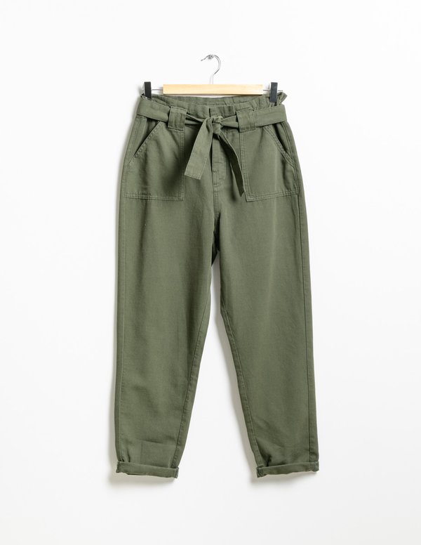 Pantalon carotte en coton Standard 100 by OEKO-TEX® vert Pantalon carotte en coton Standard 100 by OEKO-TEX® vert