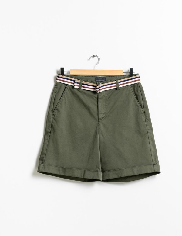 Short chino uni coupe regular fit en coton vert Short chino uni coupe regular fit en coton vert