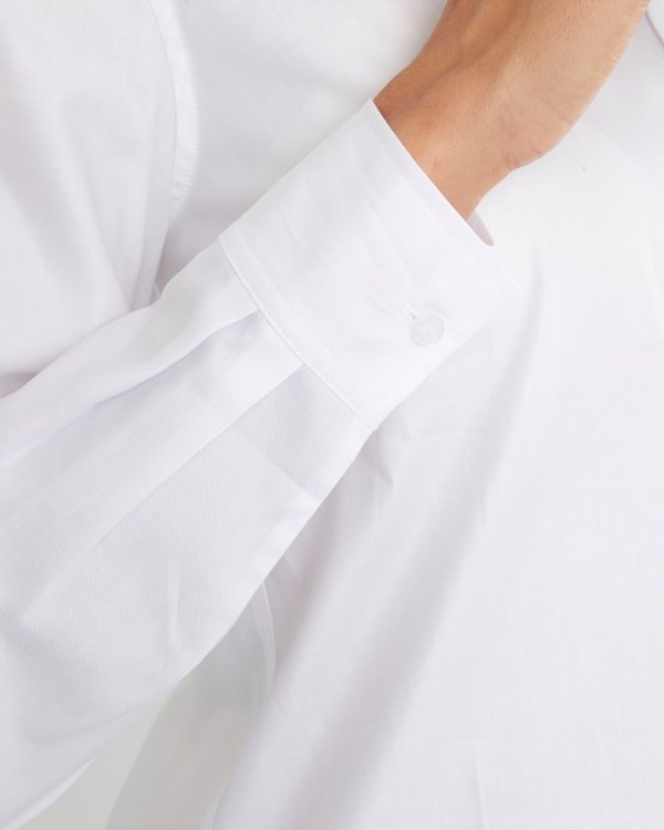 Chemise classique poche poitrine coton et elasthanne blanc Chemise classique poche poitrine coton et elasthanne blanc