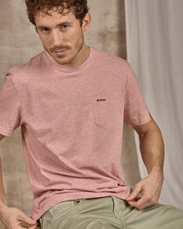 T-shirt poche poitrine rose T-shirt poche poitrine rose