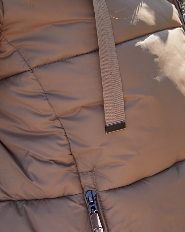 Doudoune courte matelassée unie en nylon recyclé noir