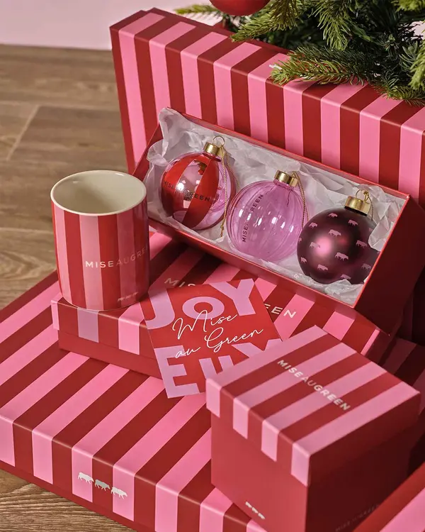 Mug de Noël édition 2025 rouge