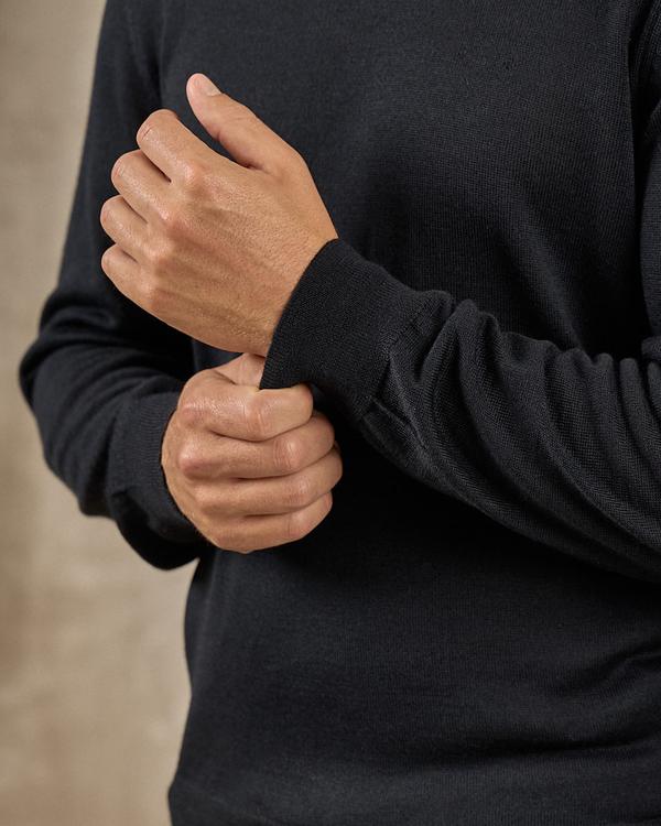 Pull uni bleu