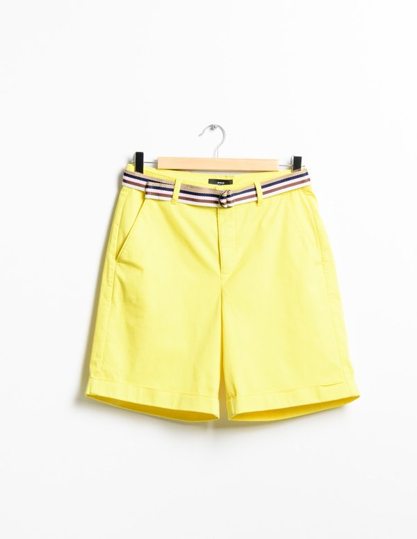 Short chino uni coupe regular fit en coton jaune Short chino uni coupe regular fit en coton jaune