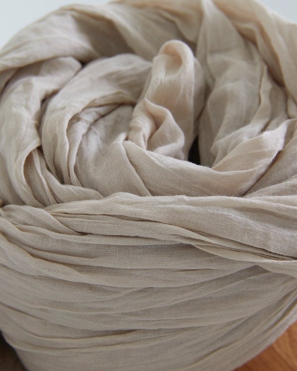Chèche uni effet froissé en coton beige