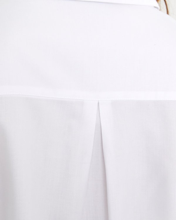 Chemise classique poche poitrine coton et elasthanne blanc Chemise classique poche poitrine coton et elasthanne blanc