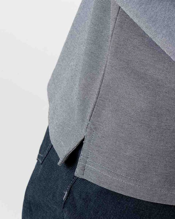 T-shirt col V uni à manches longues broderie trois vaches gris T-shirt col V uni à manches longues broderie trois vaches gris