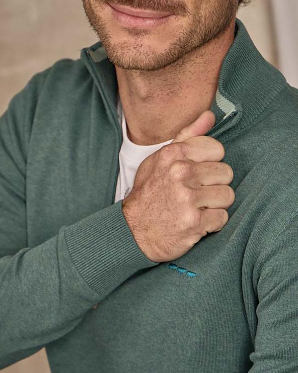 Pull col camionneur vert