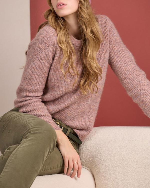 Pull aux détails ajourés violet Pull aux détails ajourés violet
