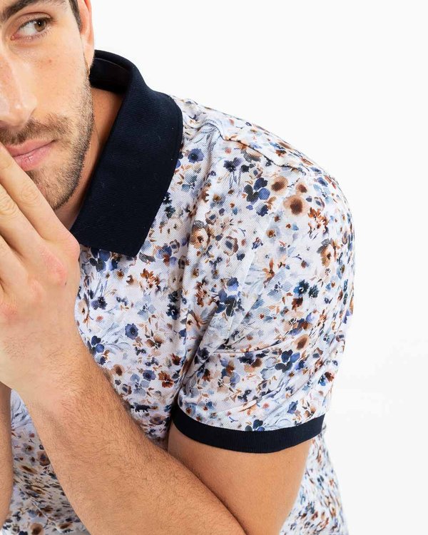 Polo piqué regular fit à manches courtes fleuri en coton blanc