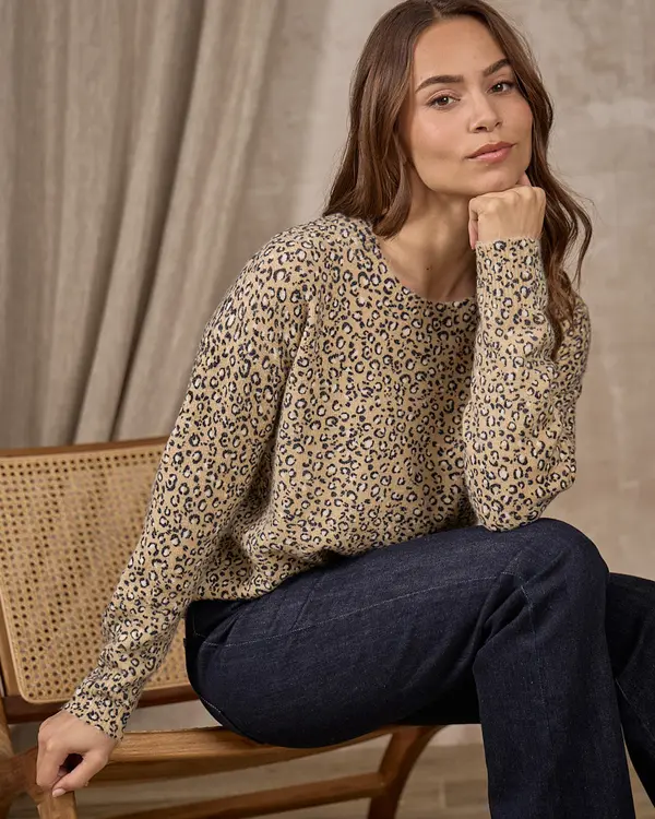 Pull fleuri beige