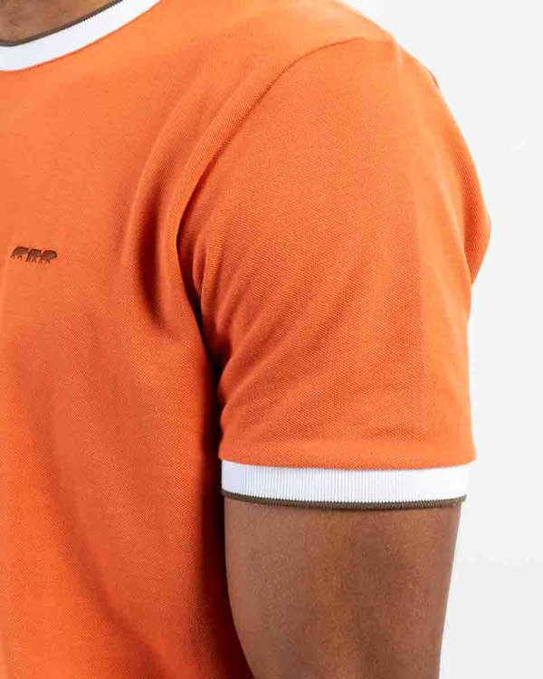 T-shirt uni col et manches contraste en coton marron