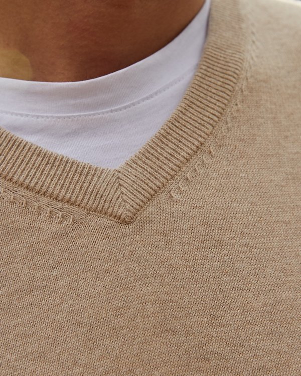 Pull Gabin regular manches longues uni col V coton cachemire beige Pull Gabin regular manches longues uni col V coton cachemire beige