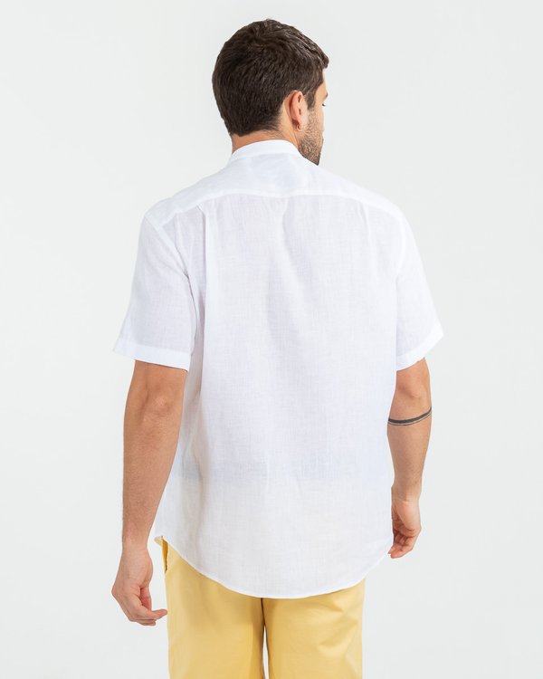 Chemise col mao unie à manches courtes en lin blanc