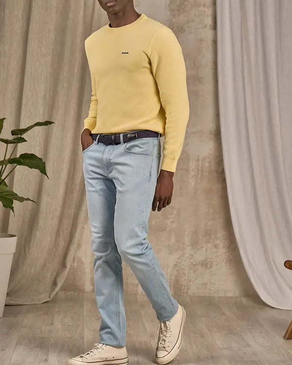 Pull nid d'abeille jaune