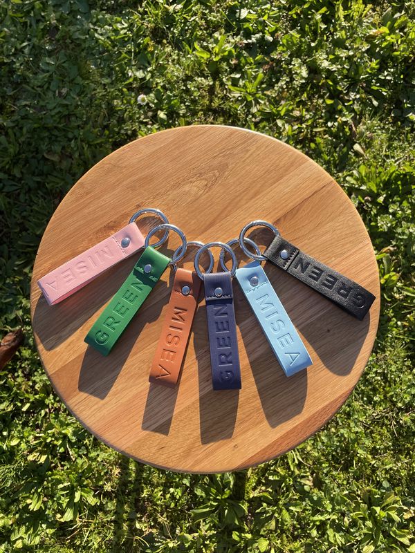 Porte-clés en simili cuir bleu
