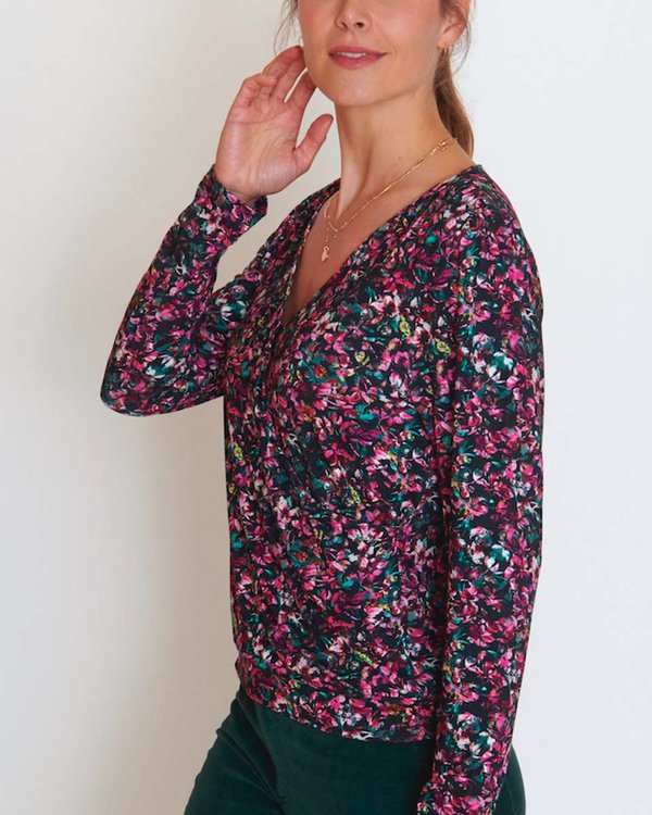 T-shirt cache-cœur en jersey imprimé fleuri en viscose EcoVero vert T-shirt cache-cœur en jersey imprimé fleuri en viscose EcoVero vert