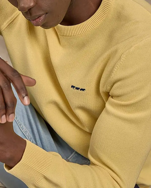 Pull nid d'abeille jaune