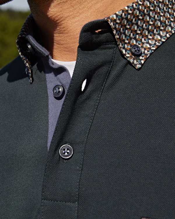 Polo manches longues col chemise à motifs marron