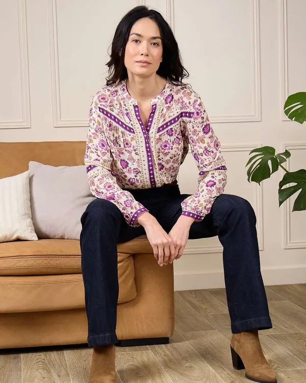 Blouse brodée violet