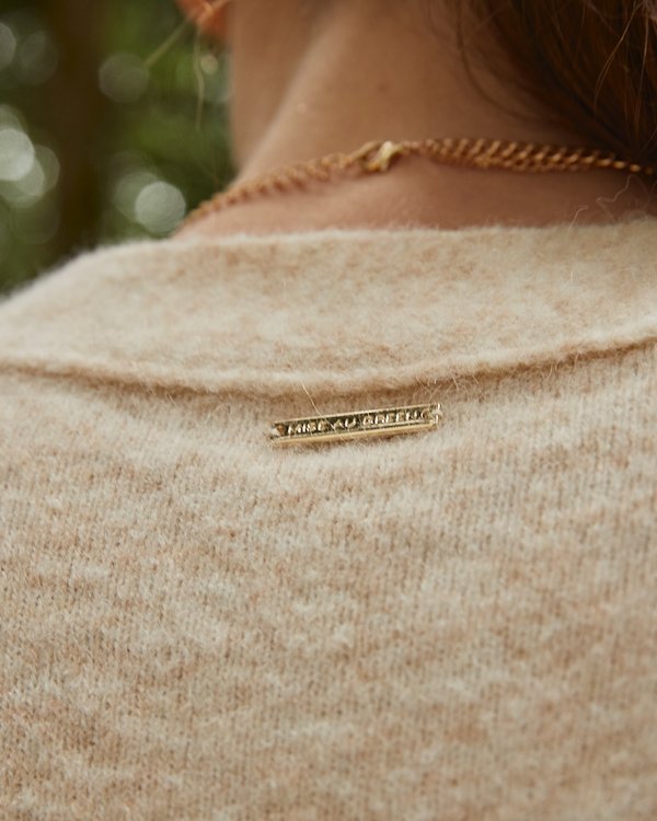 Cardigan manches longues boutonné uni en mohair beige Cardigan manches longues boutonné uni en mohair beige