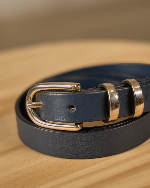 Ceinture fine en cuir lisse Ceinture fine en cuir lisse