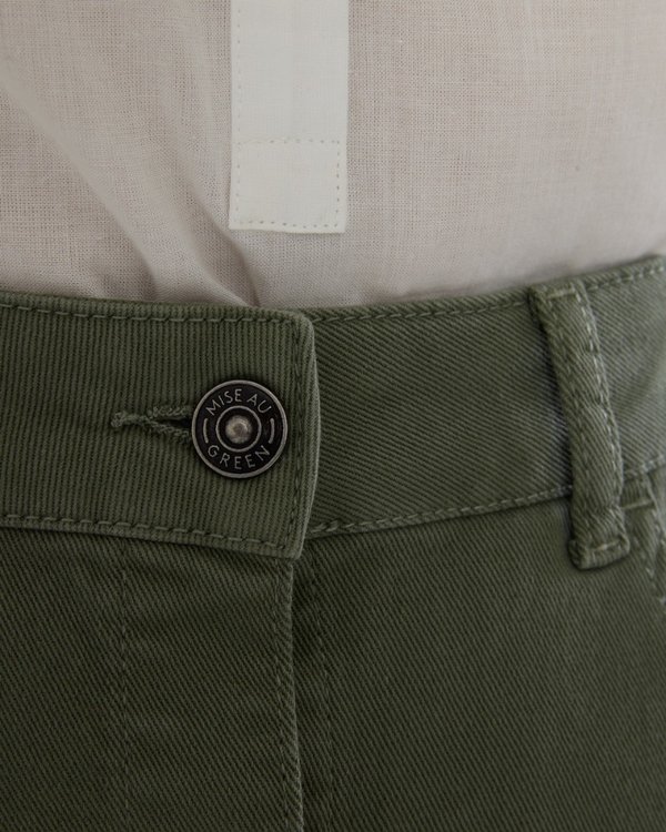 Jupe courte unie à boutons en coton vert