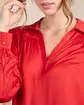 Blouse satinée rouge