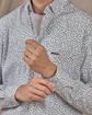 Chemise motifs feuillages bleu Chemise motifs feuillages bleu