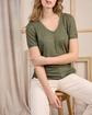 T-shirt à fines rayures vert