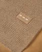 Écharpe unie en tricot beige Écharpe unie en tricot beige
