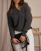 Pull col v gris